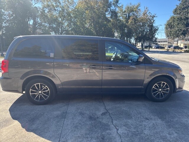 2019 Dodge Grand Caravan GT photo 3