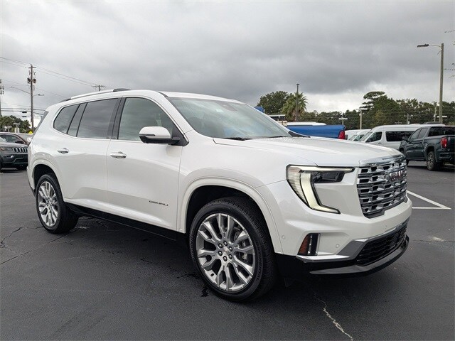2025 Gmc Acadia Denali photo 2