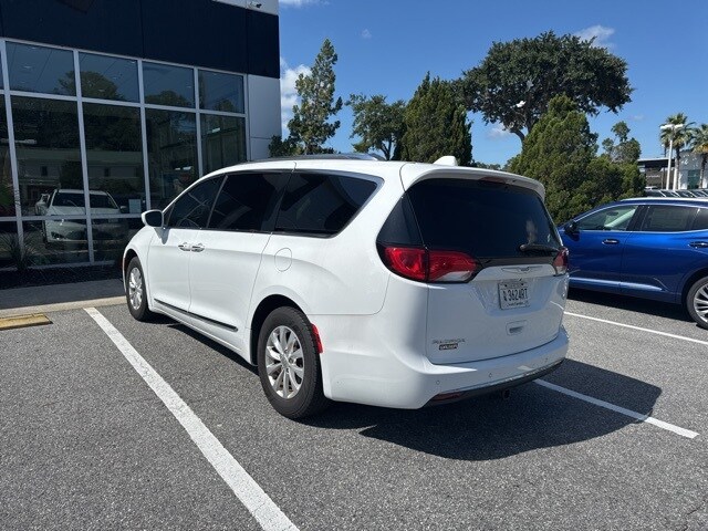 2018 Chrysler Pacifica Touring L photo 4