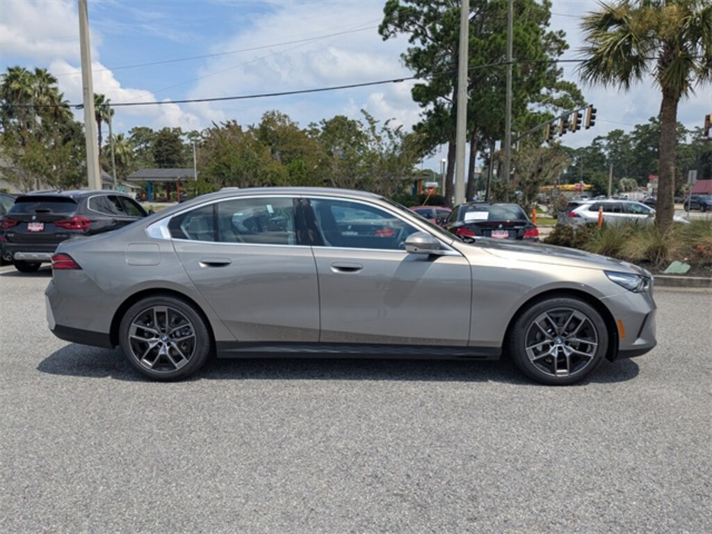 New 2026 BMW 5 Series 530i Sedan
