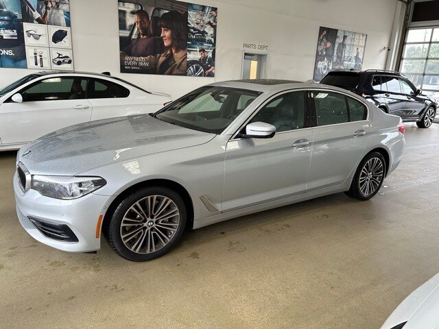 2019 Bmw 540i Sedan photo 3
