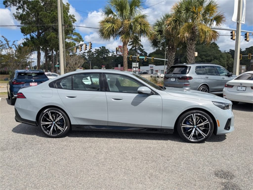 New 2026 BMW 5 Series 530i Sedan