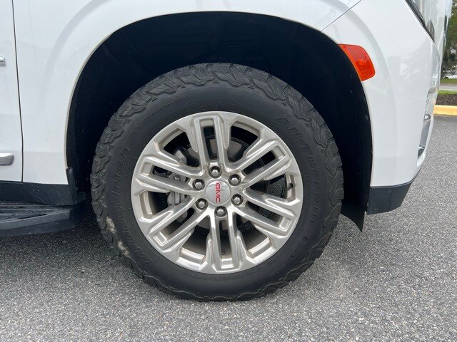 2022 Gmc Yukon SLT photo 4