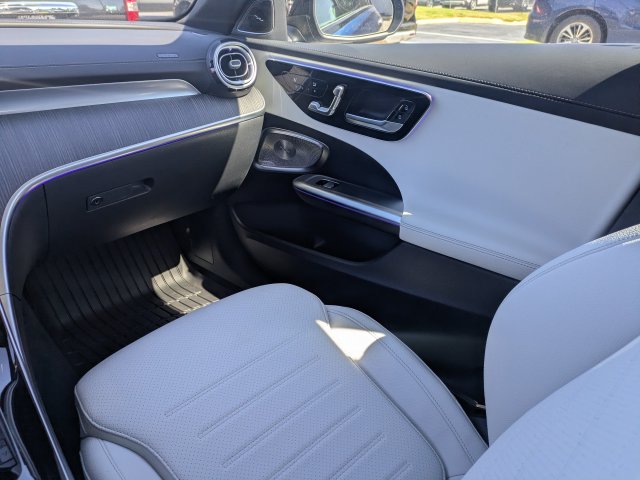 2026 Mercedes-Benz C-Class Sedan C 300 - Photo 15
