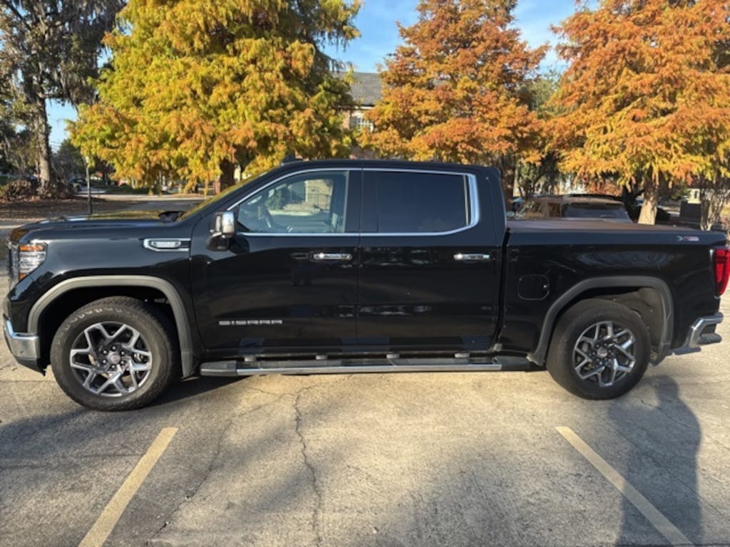 Used 2025 GMC Sierra 1500 SLT Truck Crew Cab