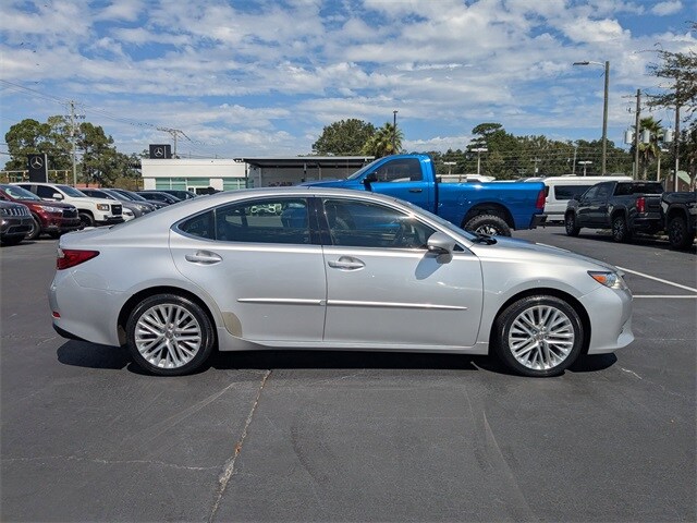 2014 Lexus ES 350 photo 3