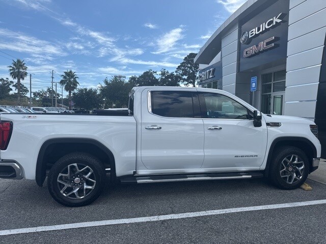 2023 Gmc Sierra 1500 SLT photo 3