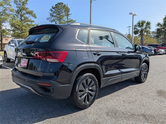 2023 Volkswagen Taos S photo 4