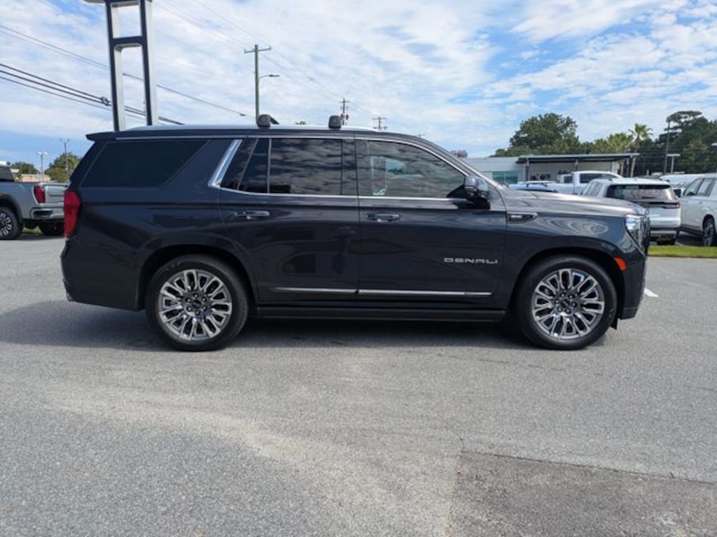 Used 2023 GMC Yukon Denali Ultimate SUV
