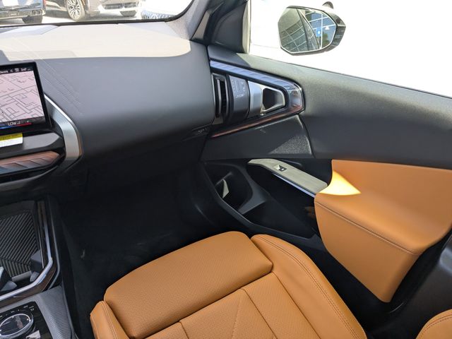 2026 BMW X3 30 - Photo 18