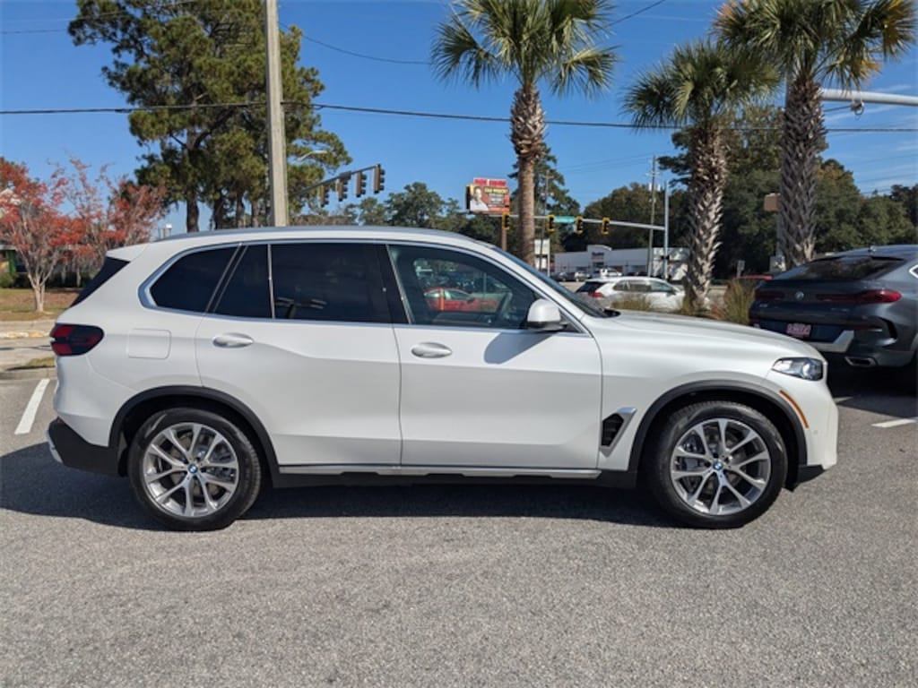 New 2026 BMW X5 PHEV xDrive50e SUV