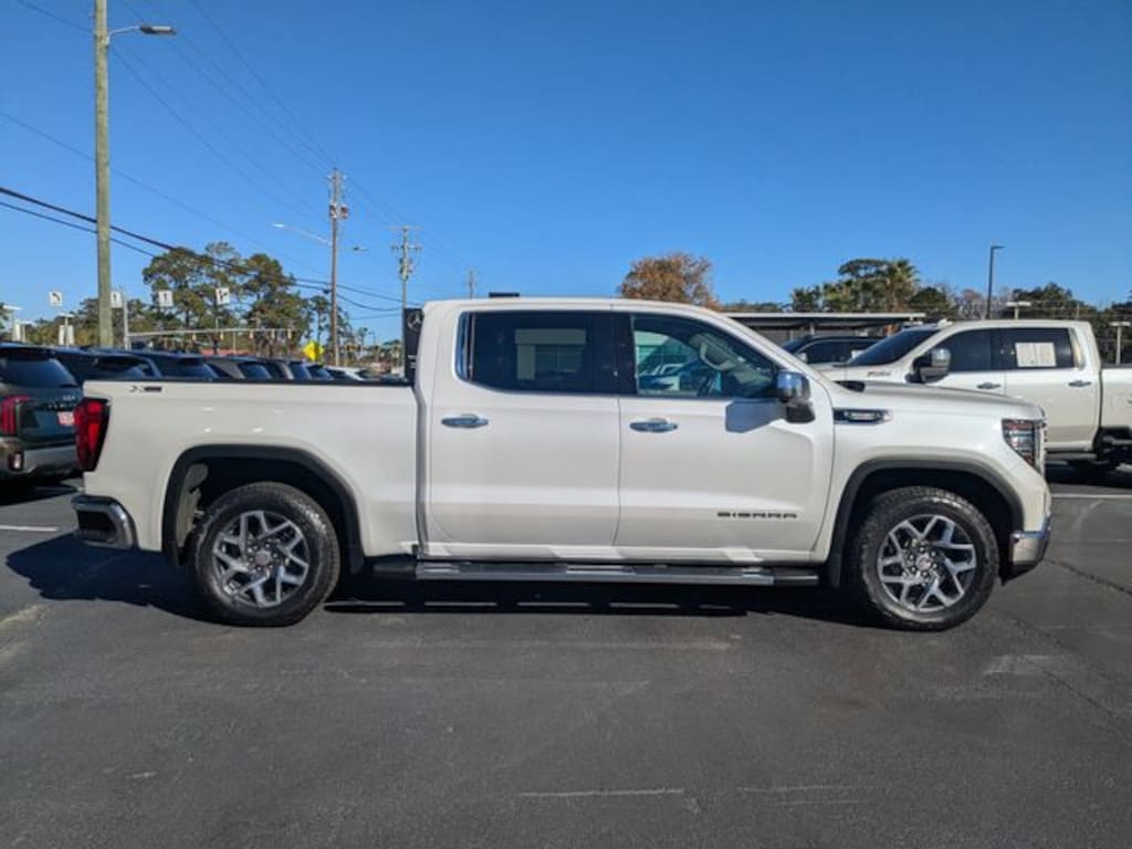 Used 2023 GMC Sierra 1500 SLT Truck Crew Cab