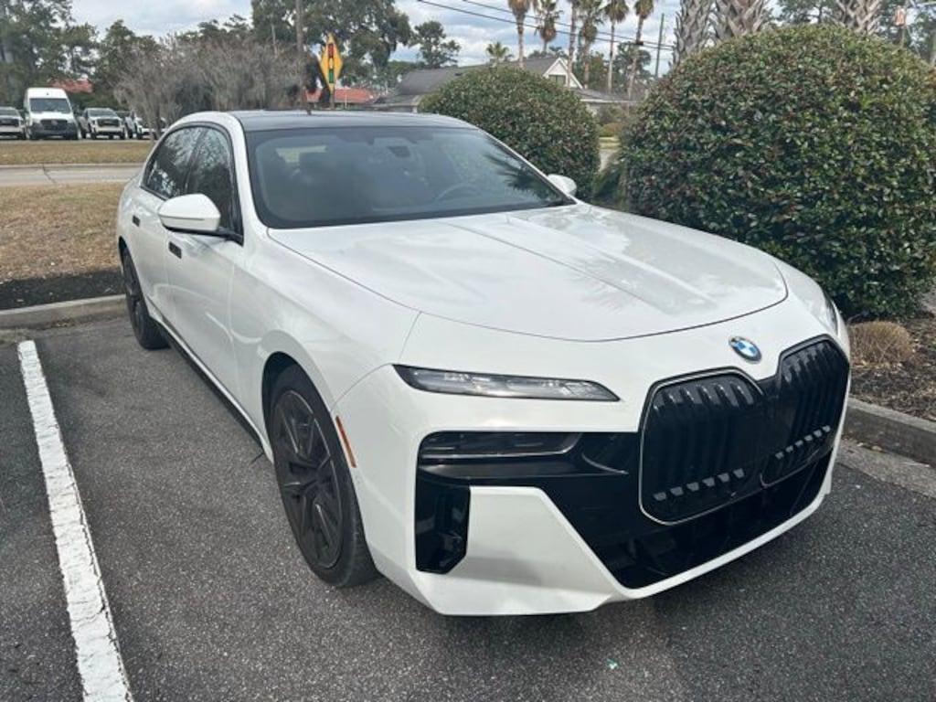 Certified 2025 BMW 760i xDrive Sedan