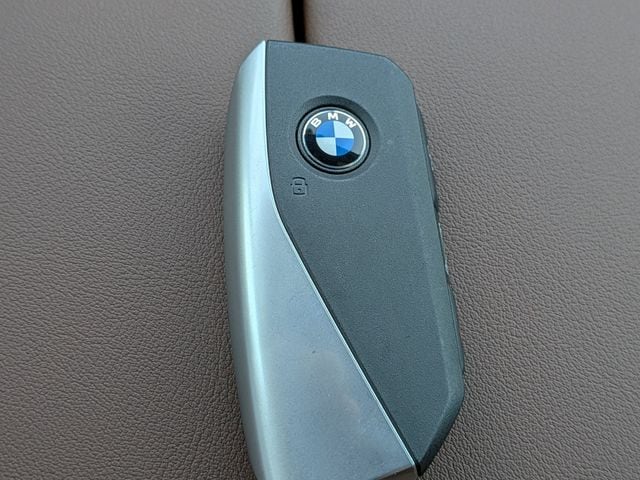 2026 BMW X5 50e - Photo 33