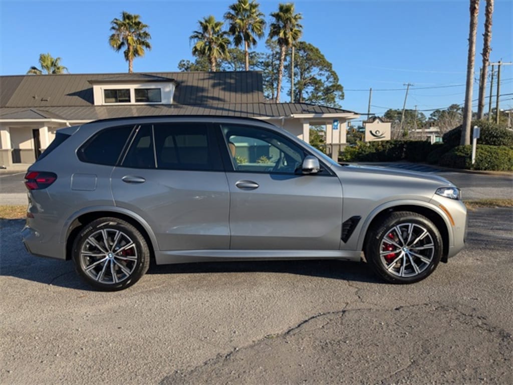 New 2026 BMW X5 sDrive40i SUV