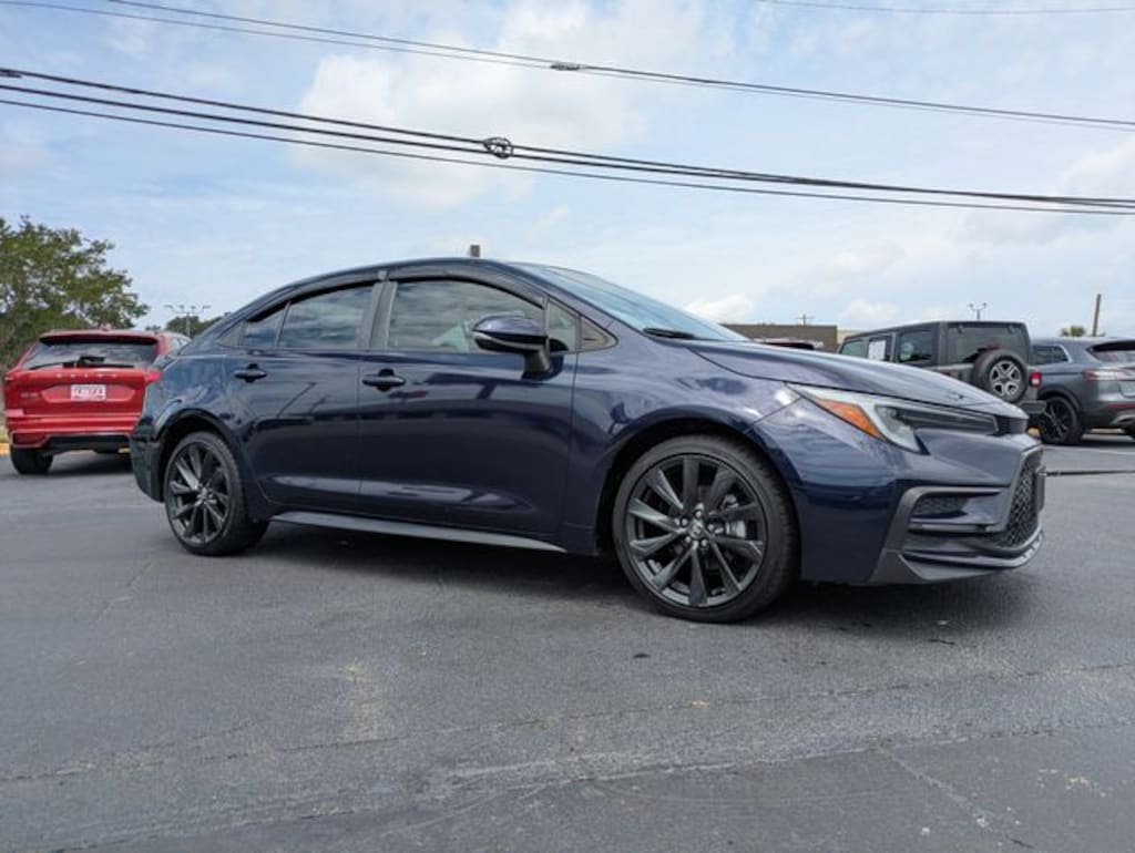 Used 2023 Toyota Corolla SE Sedan