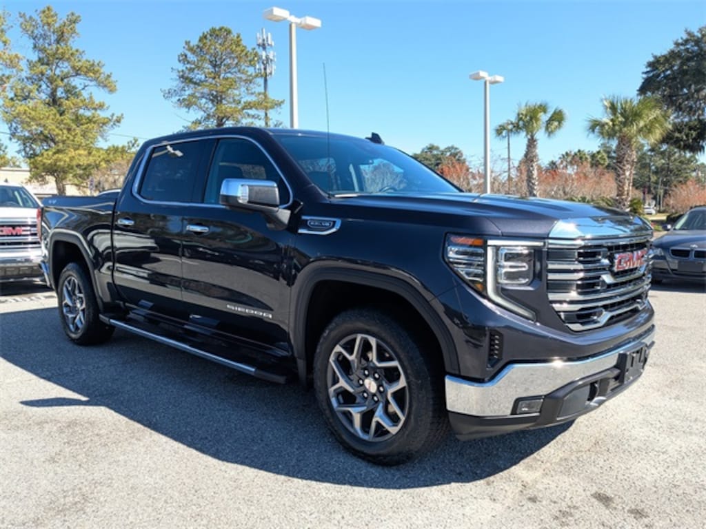 Used 2022 GMC Sierra 1500 SLT Truck Crew Cab