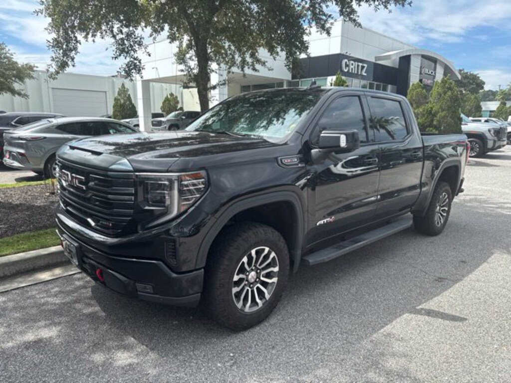 Used 2022 GMC Sierra 1500 AT4 Truck Crew Cab