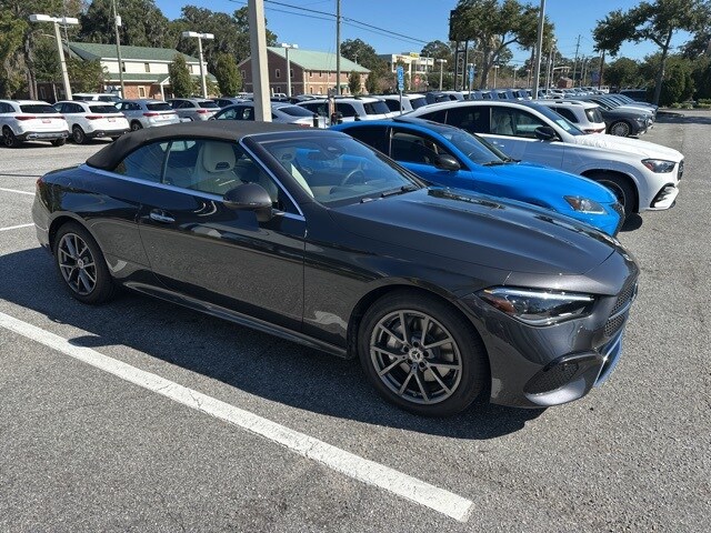 2025 Mercedes Benz CLE 300 4MATIC photo 3