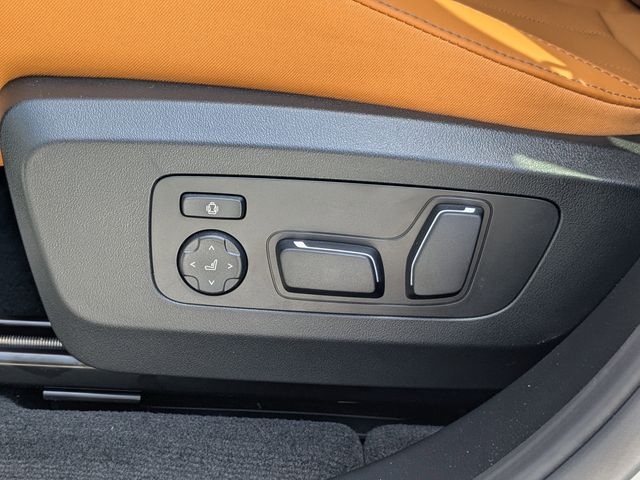 2026 BMW X3 30 - Photo 21