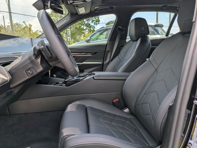 2027 BMW 5 Series 550e - Photo 20