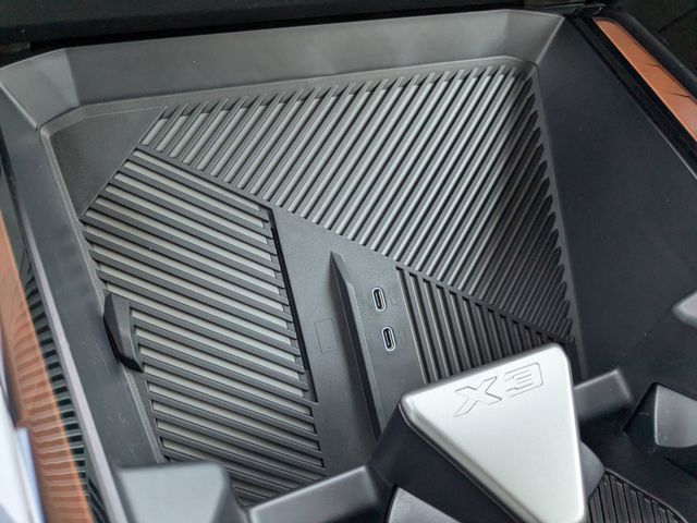 2026 BMW X3 30 - Photo 26