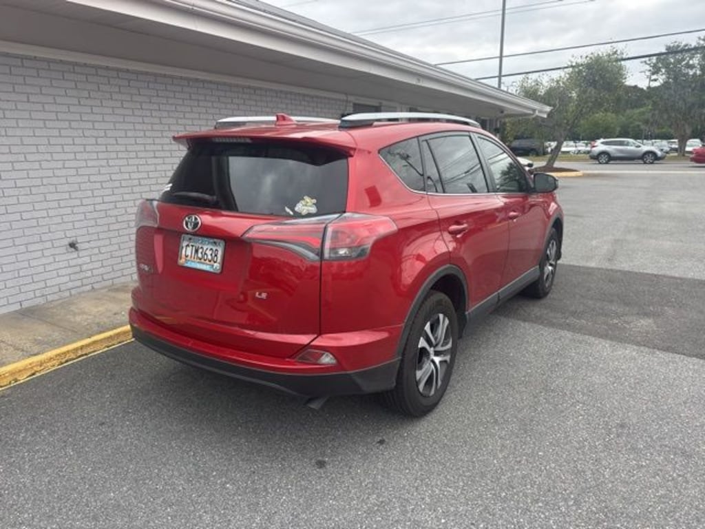 Used 2017 Toyota RAV4 LE SUV