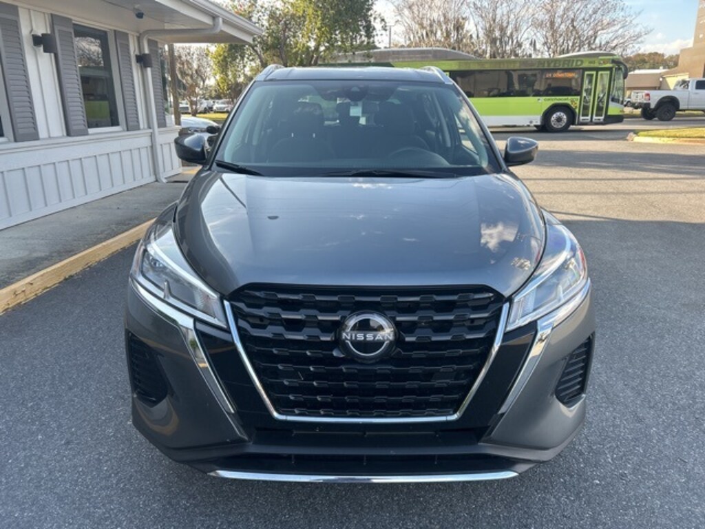 Used 2022 Nissan Kicks SV SUV