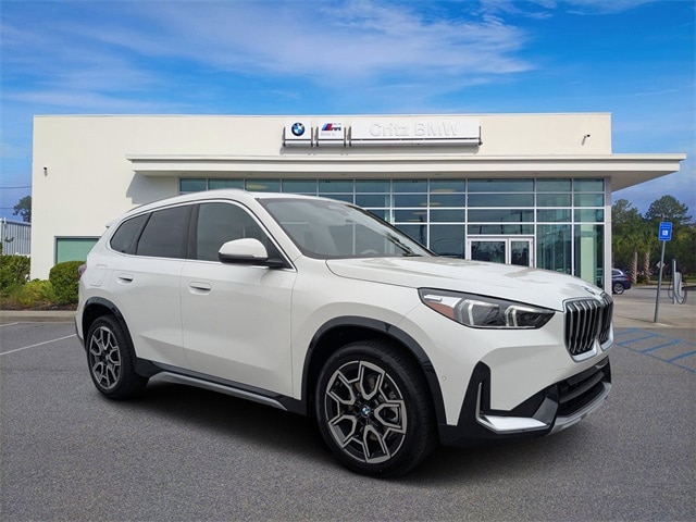 2026 BMW X1 28i's photo