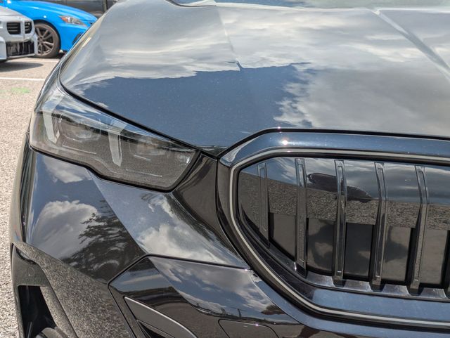2027 BMW 5 Series 550e - Photo 11