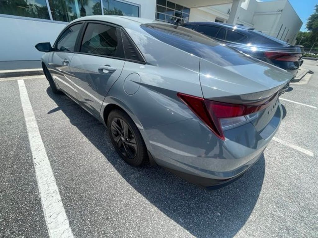 Used 2022 Hyundai Elantra SEL Sedan