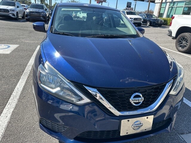 2016 Nissan Sentra S photo 2