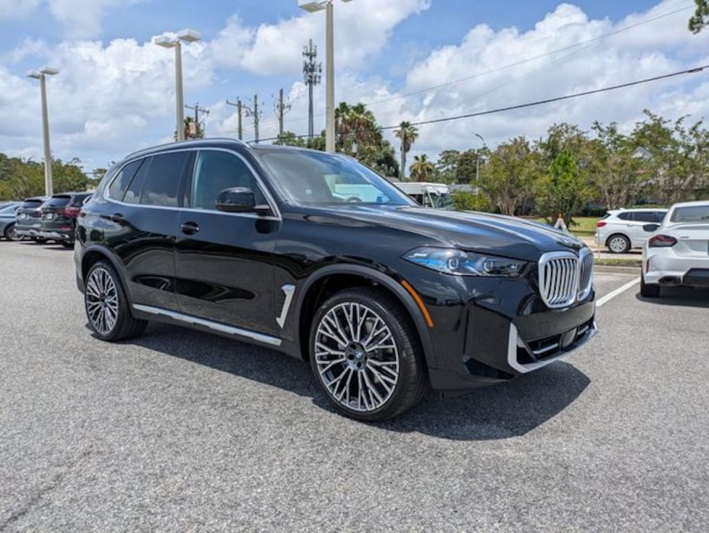 New 2026 BMW X5 sDrive40i SUV