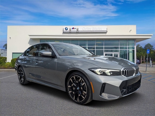 2026 BMW 3 Series 330i's photo