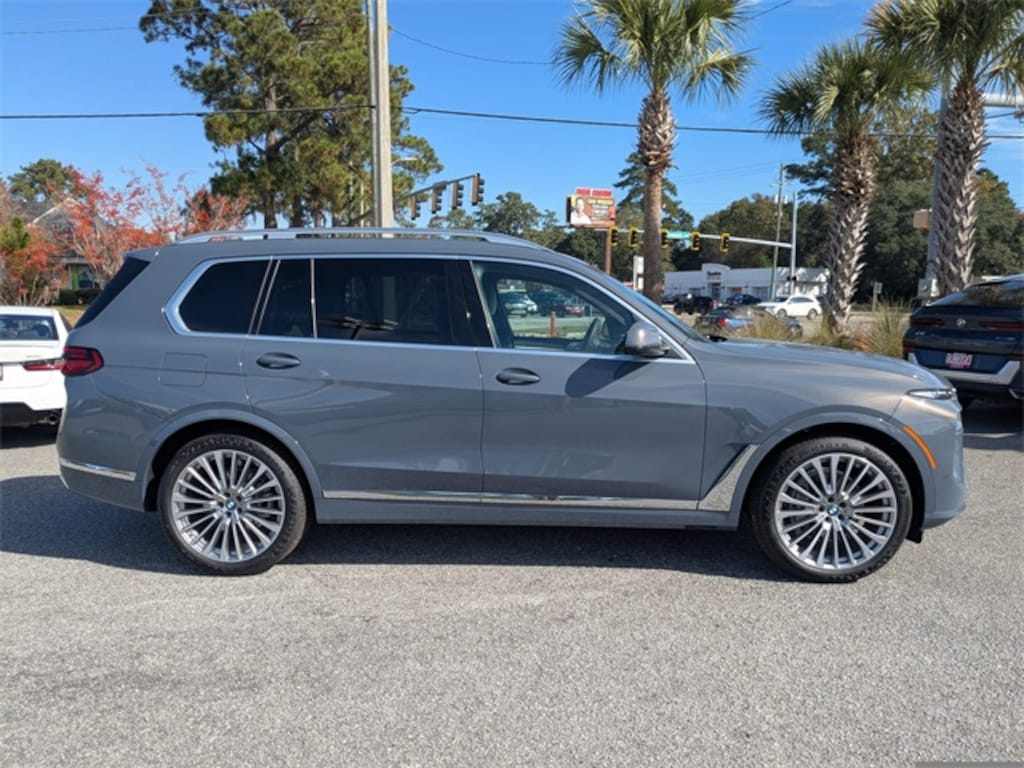 New 2026 BMW X7 xDrive40i SUV