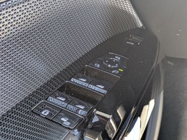2026 BMW 7 Series 760i - Photo 25