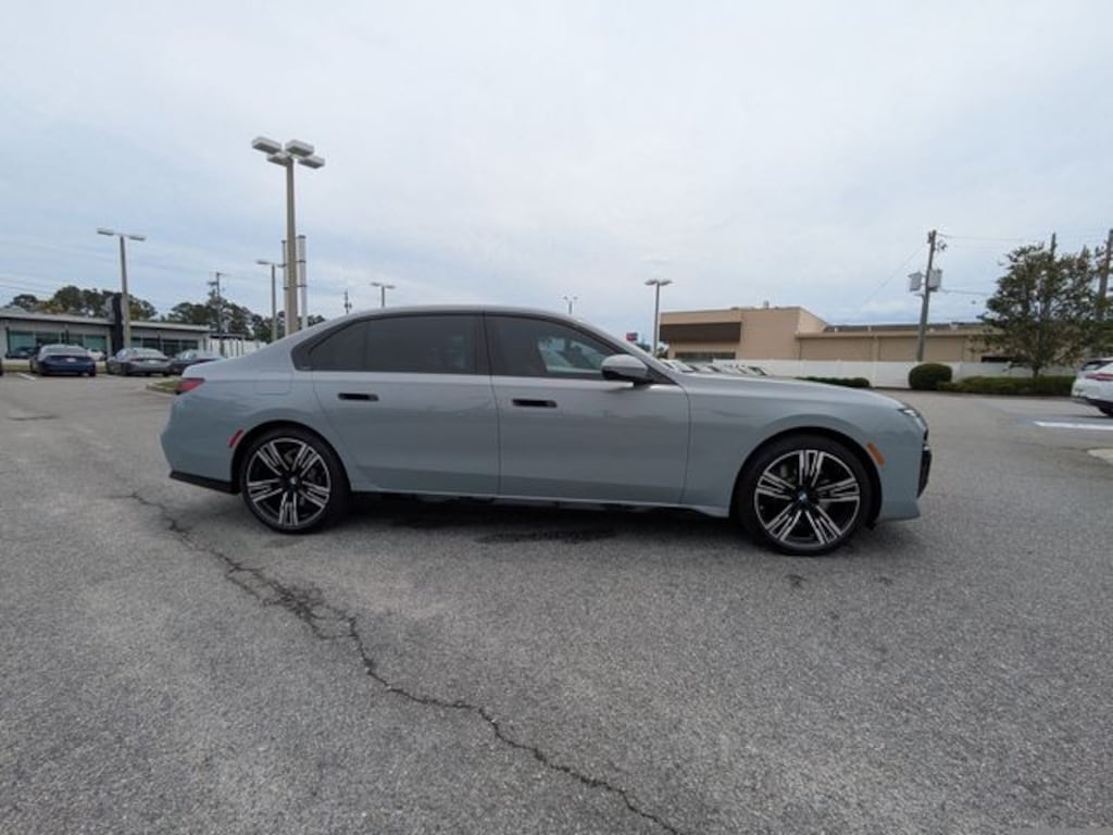 Certified 2023 BMW 740i Sedan