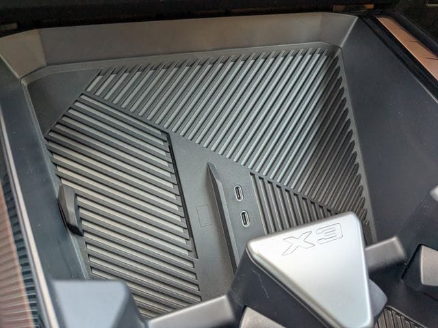 2026 BMW X3 30 - Photo 26