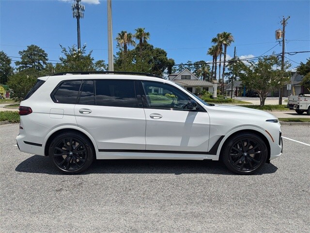 2026 Bmw X7 M60i photo 3