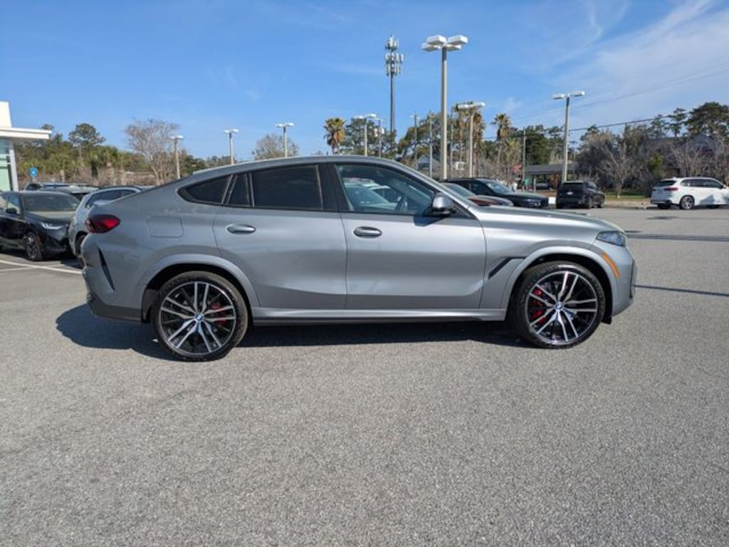 New 2026 BMW X6 xDrive40i SUV