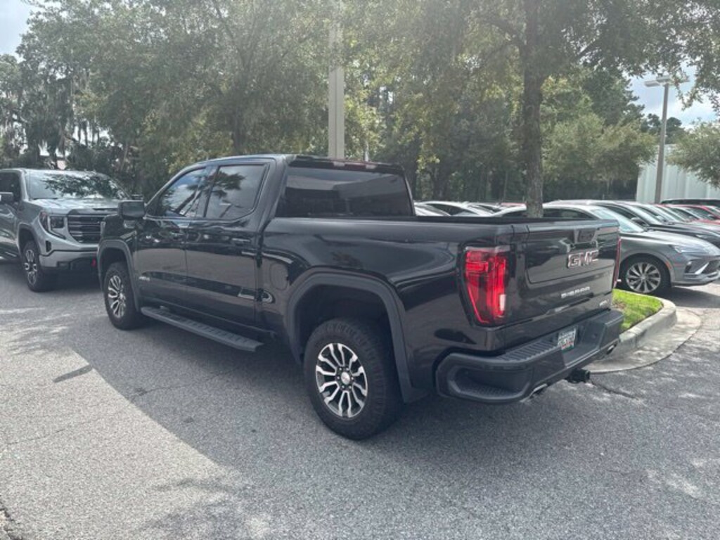 Used 2022 GMC Sierra 1500 AT4 Truck Crew Cab