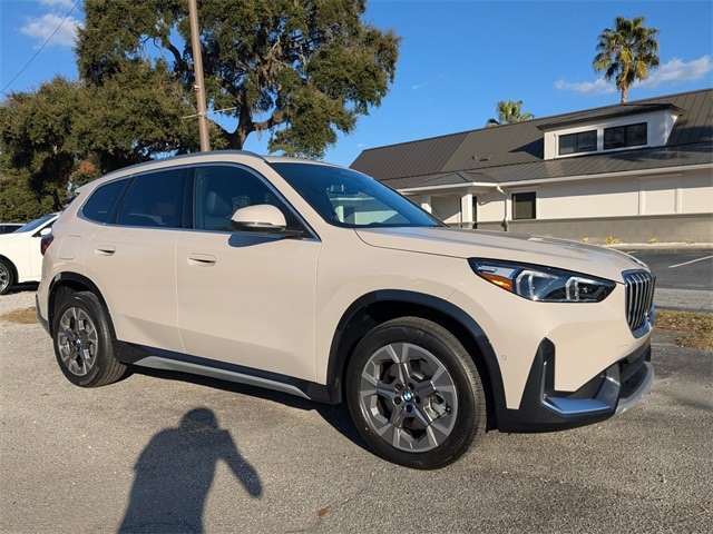 2026 BMW X1 28i's photo