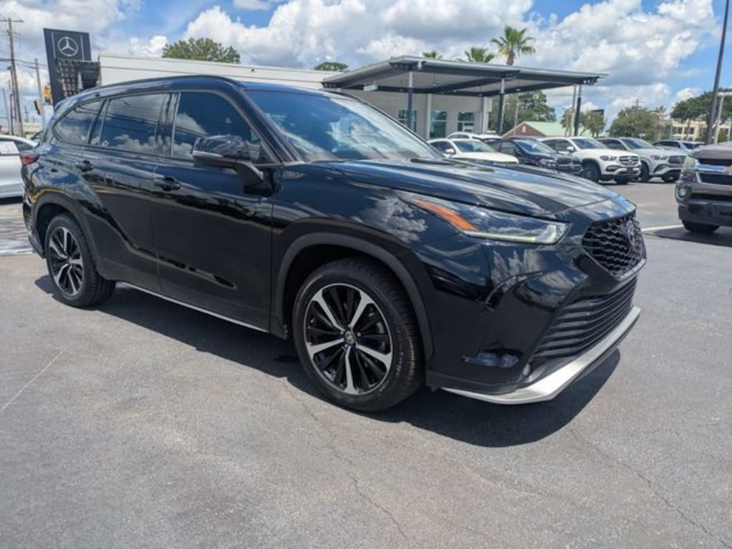 Used 2022 Toyota Highlander XSE SUV