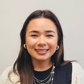 Staff member Anna Simpson from ID_731cd1