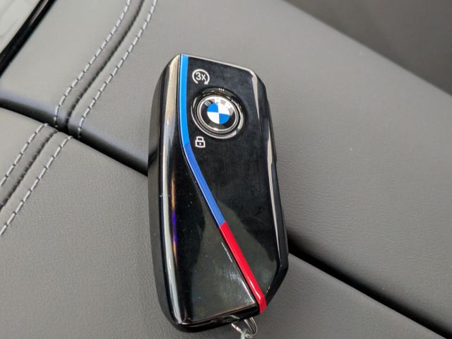 2027 BMW M5 M5 - Photo 26