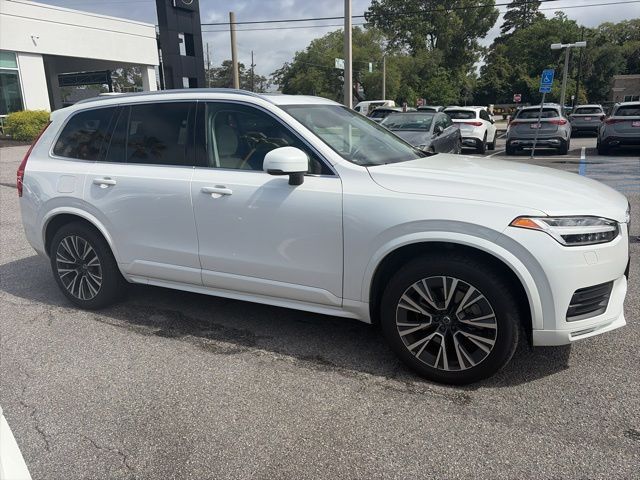 2021 Volvo XC90 T6 Momentum AWD's photo