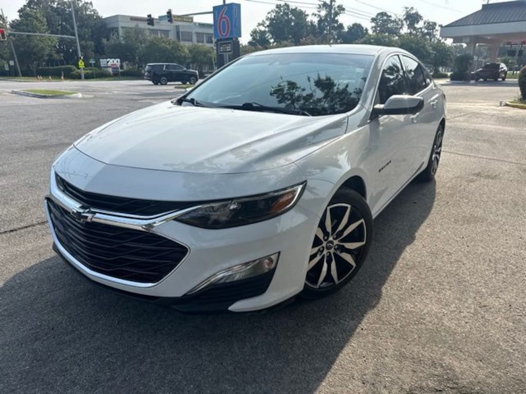 Used 2024 Chevrolet Malibu RS Sedan