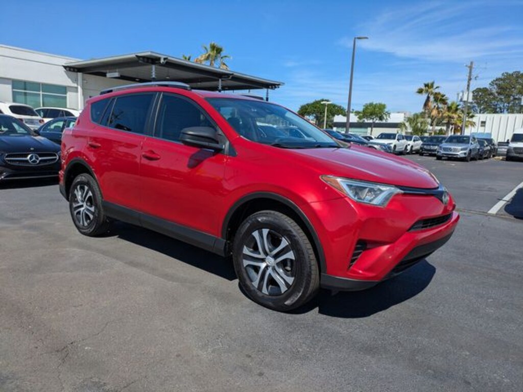 Used 2017 Toyota RAV4 LE SUV