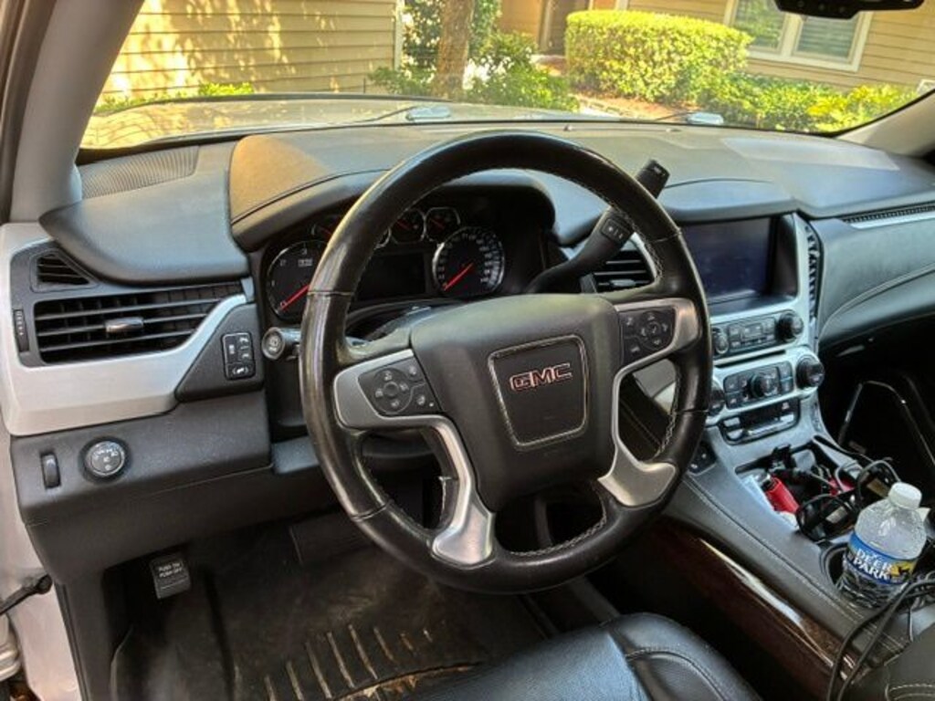 Used 2020 GMC Yukon SLT SUV