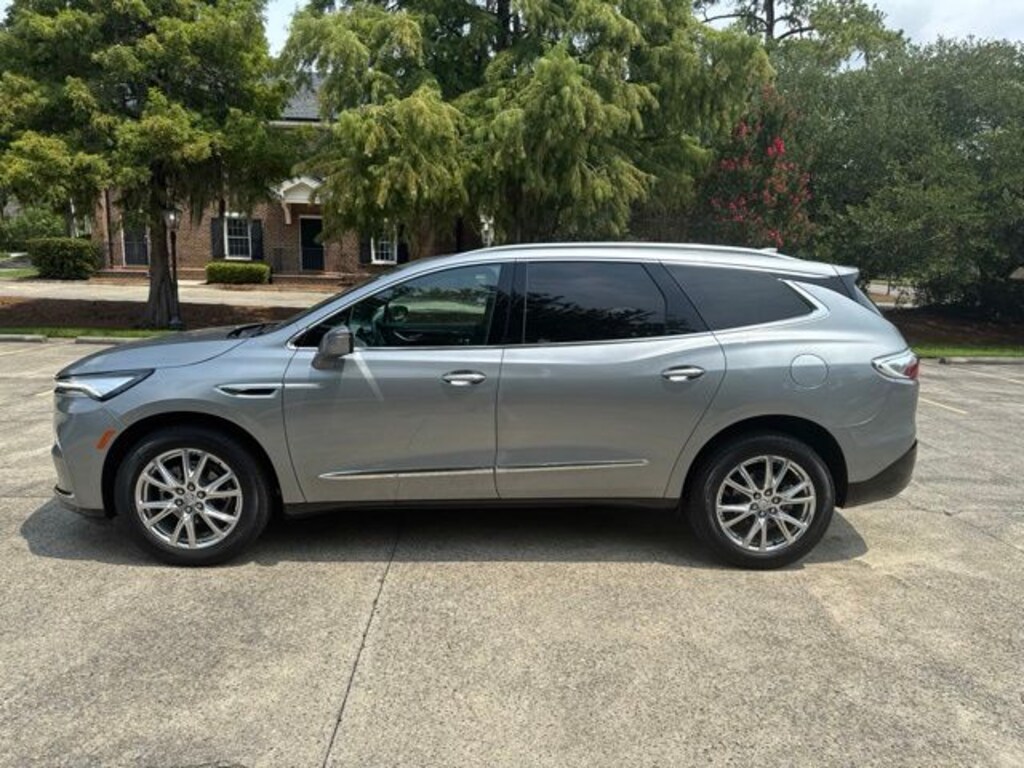 Used 2023 Buick Enclave Essence SUV